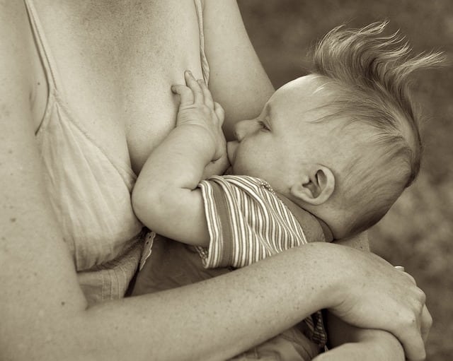 a szoptatás előnyei az anya fogyása szempontjából)
